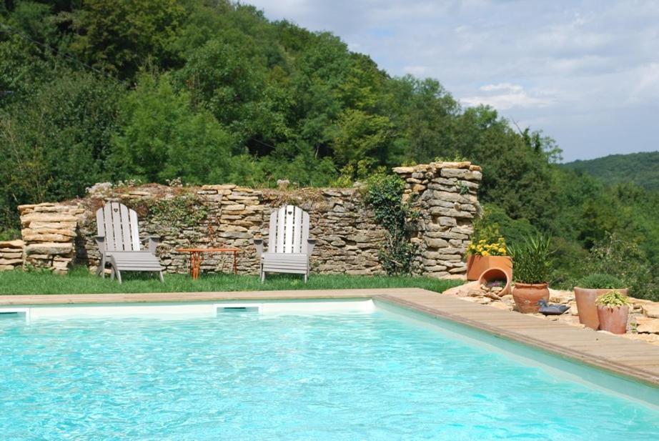 Chambres d'hôtes Soleil et Cacao Siccieu-Saint-Julien-et-Carisieu Exterior foto